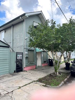 Mid City Newly Renovated – photo 1