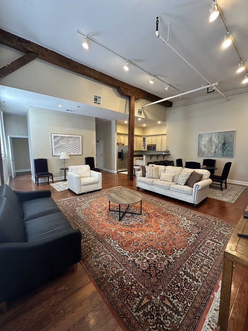 New Orleans Apartment: 1025 Bienville St.