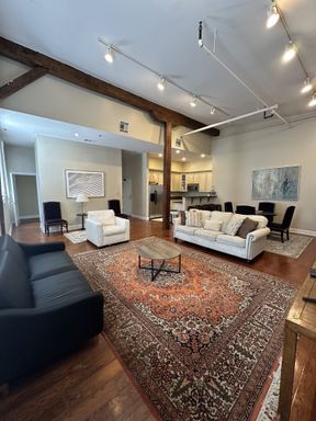 317 Burgundy St., Apt. H – photo 1