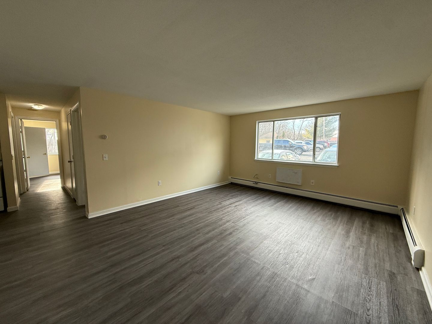 New Britain Apartment: 1270-1272 East Street