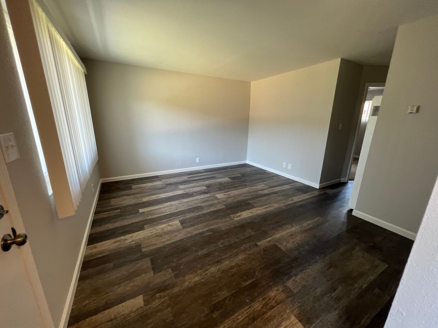 Hayward Apartment: 320 Harris Rd