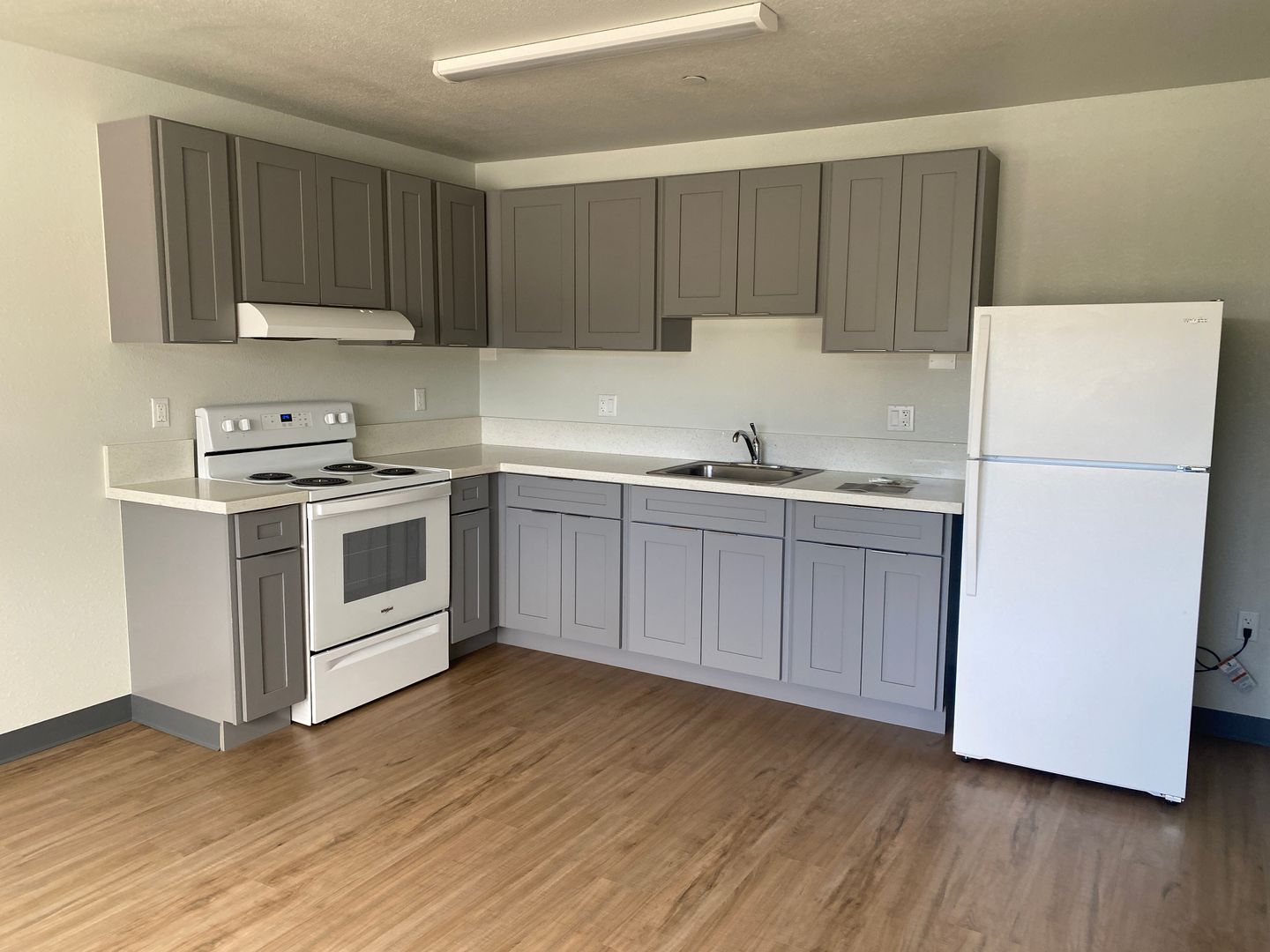 Honolulu Apartment: 311 Puuhue Place