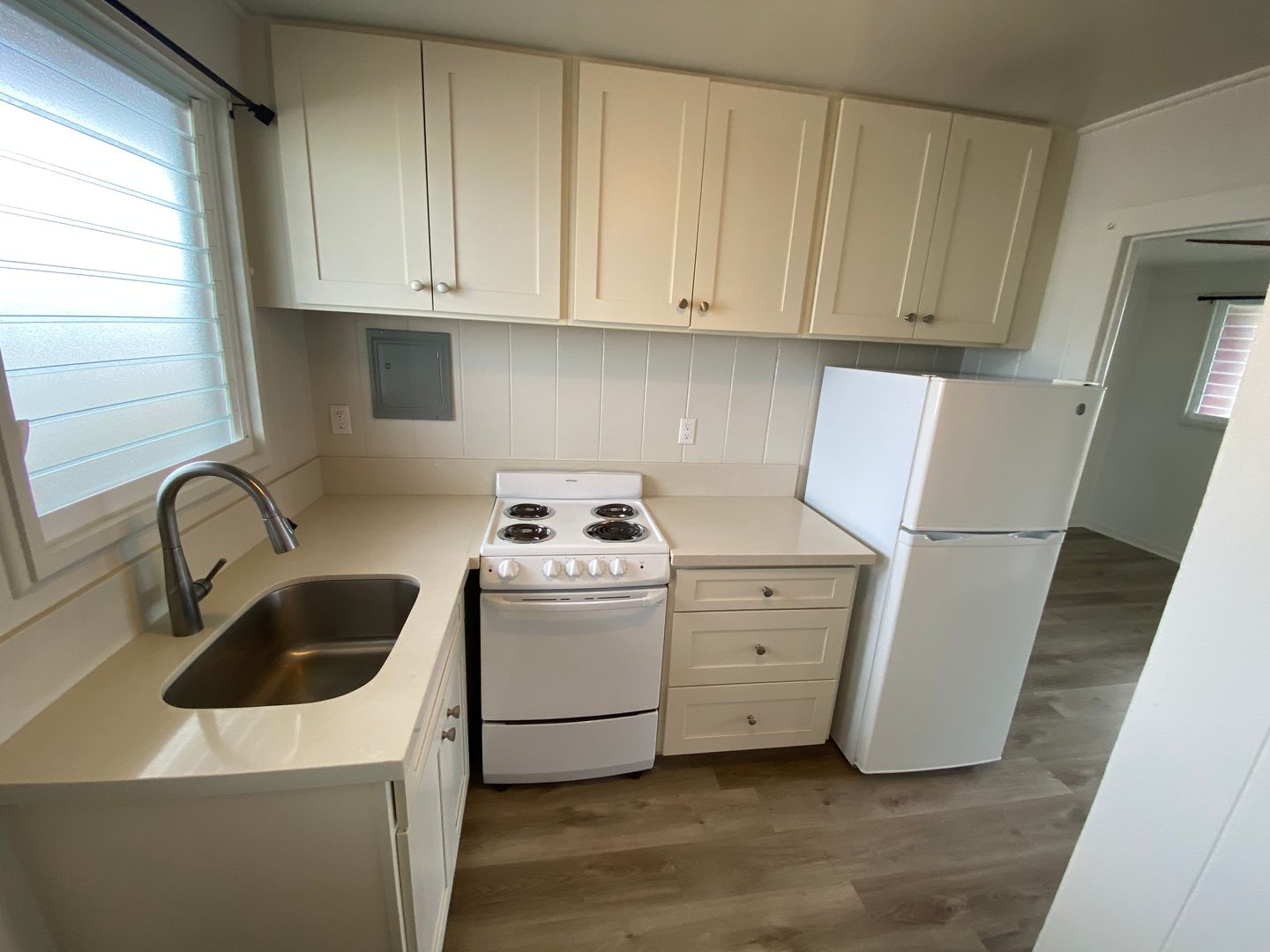 Kailua Apartment: 120 Kihapai Street