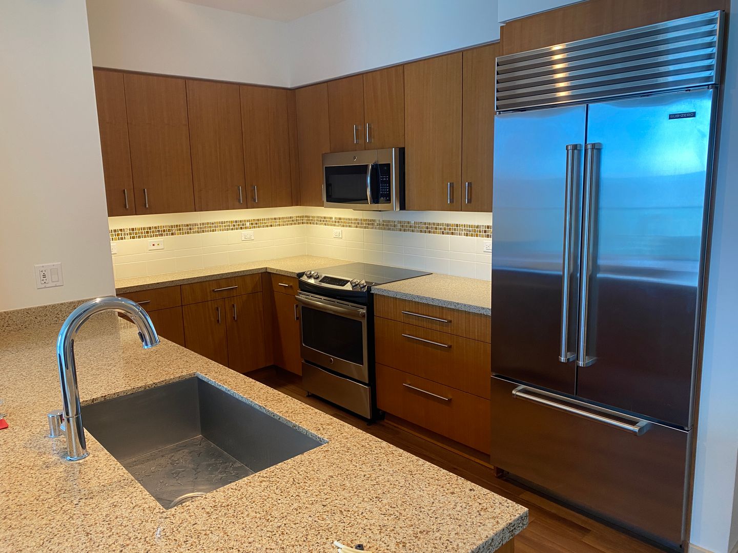 Honolulu Condo: 555 South St, Apt 4004