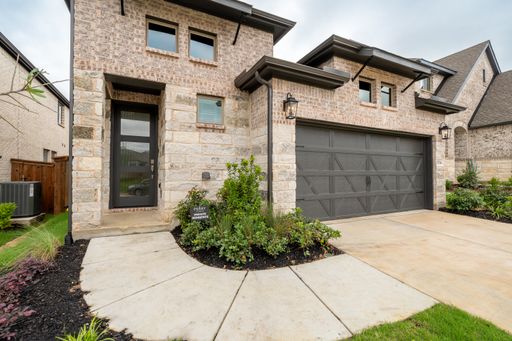 9316 Paintbrush Dr