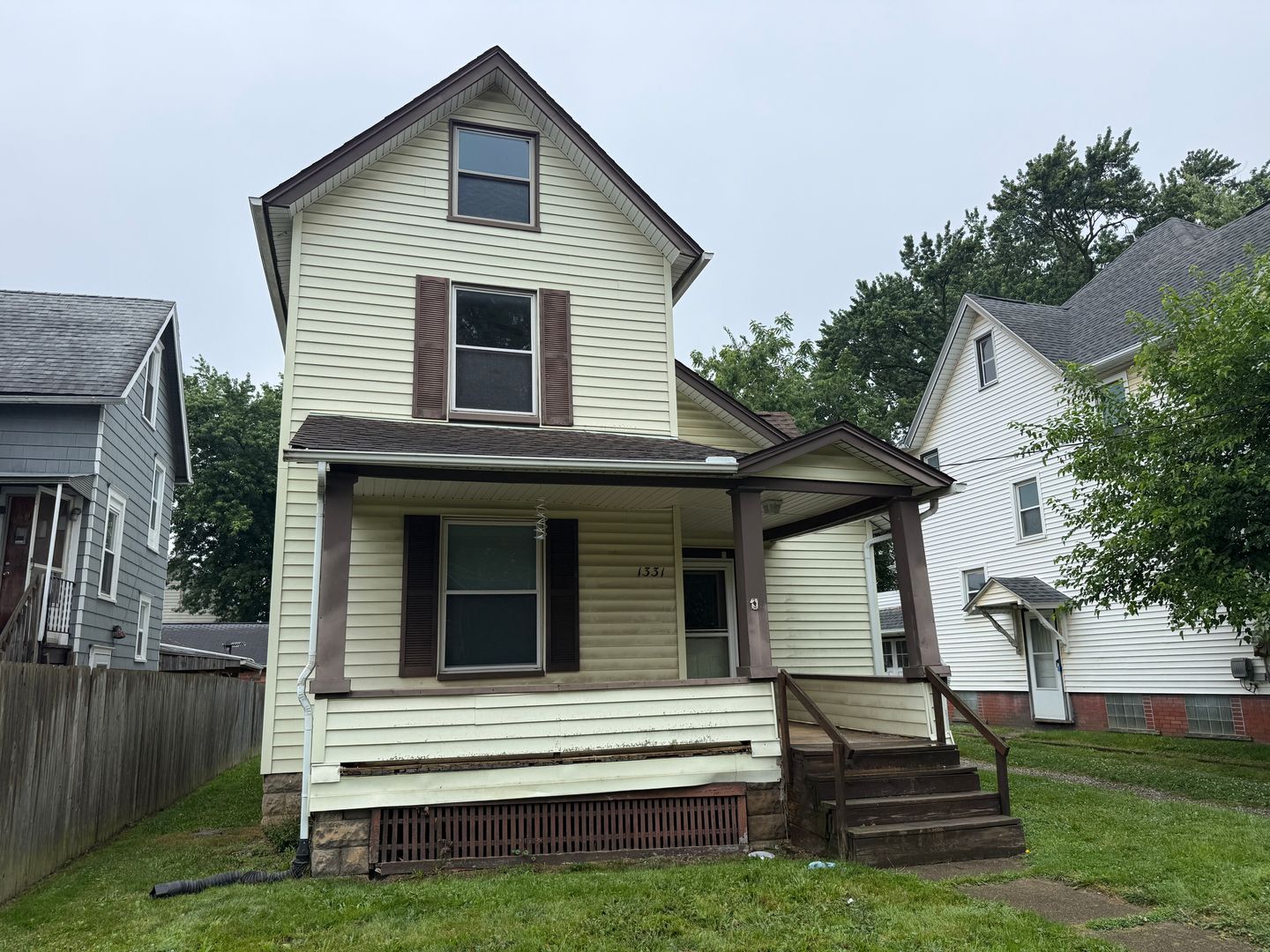 Canton House: 1331 Louisiana Ave