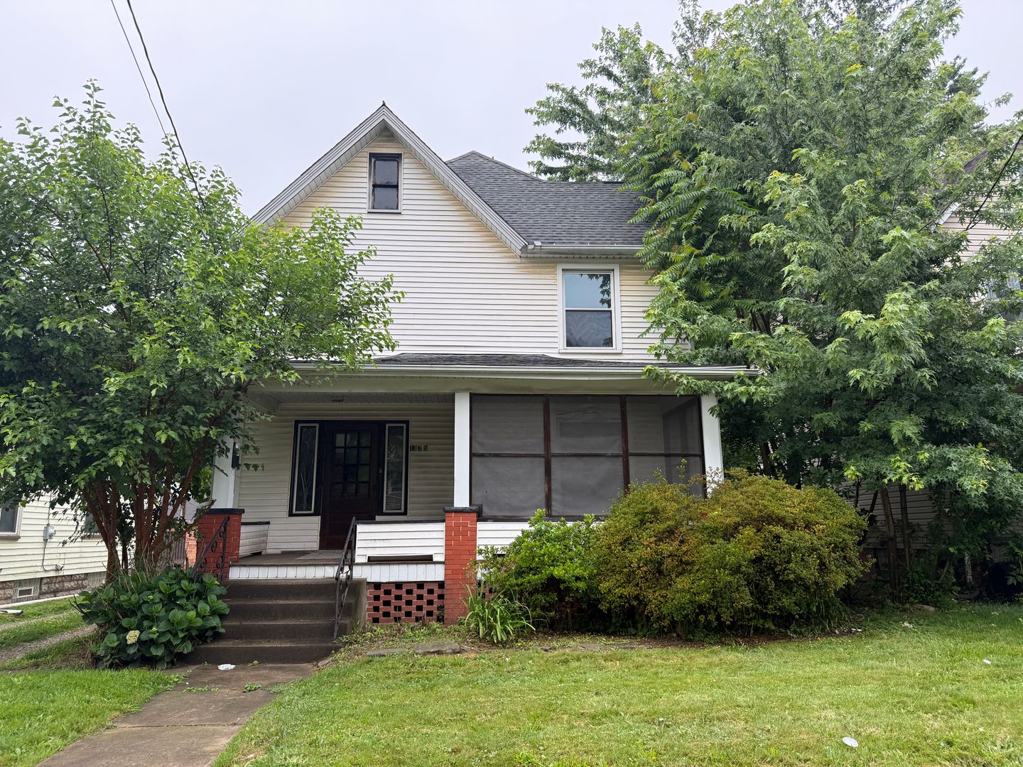 Canton House: 1335 Louisiana Ave