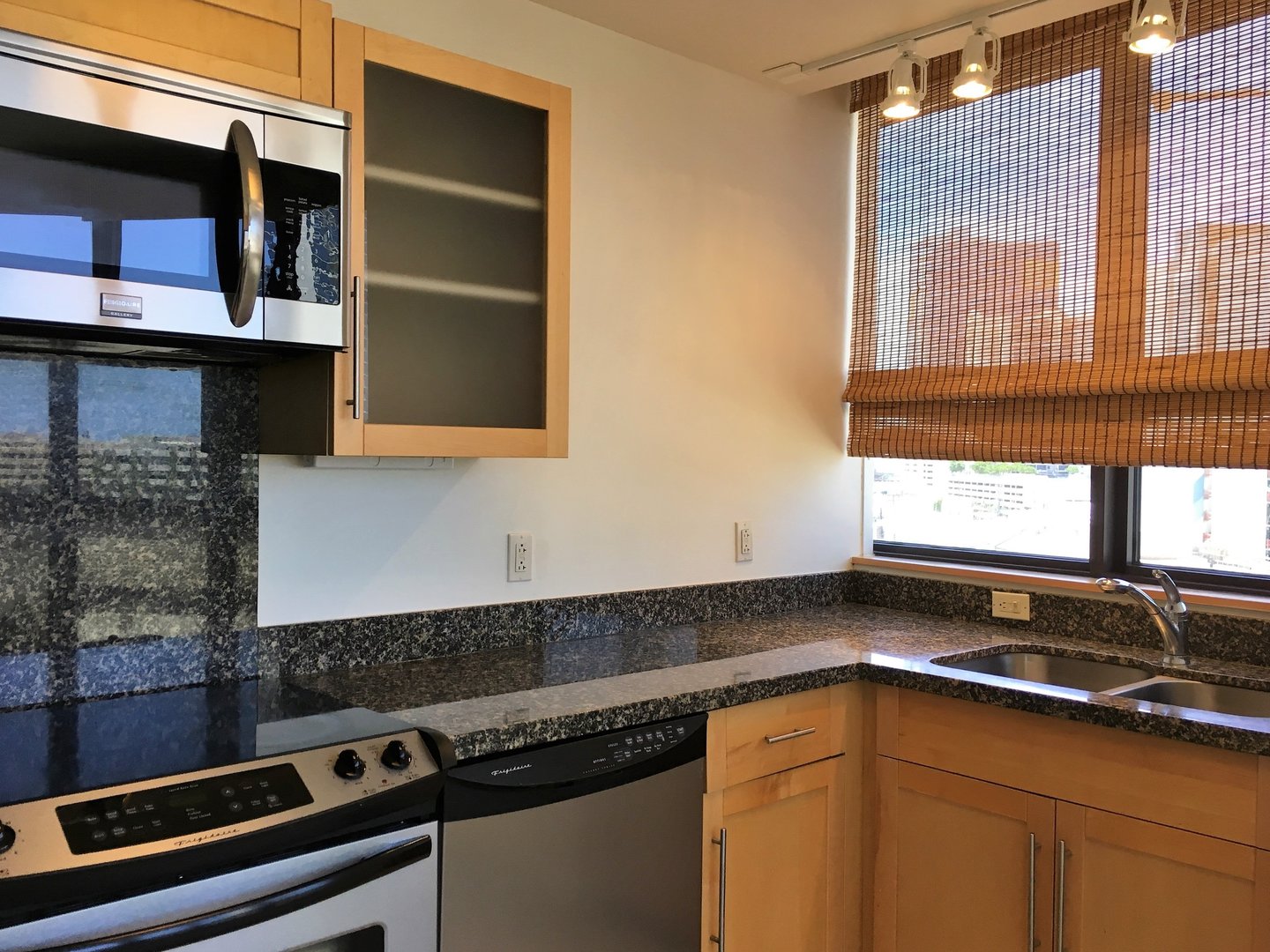 Honolulu House: Keola Lai