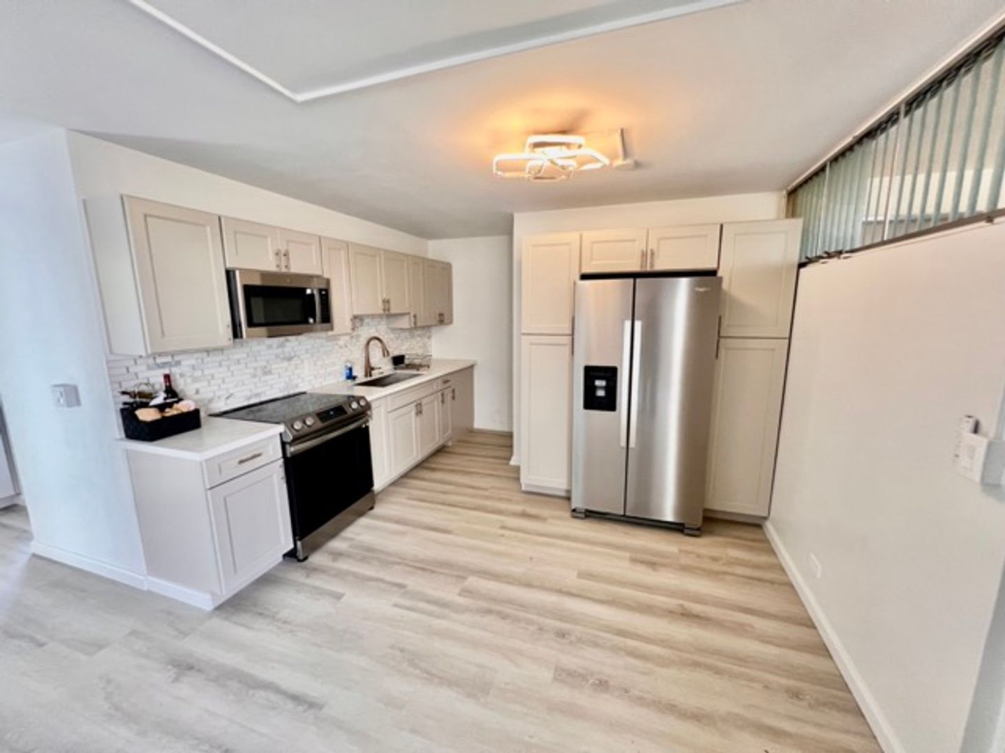 Mililani Condo: 95-024 Waihau St. #11A