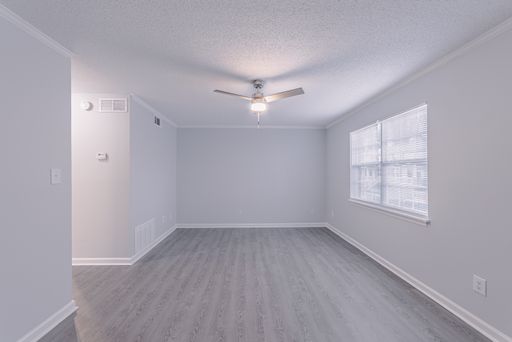 Move in now, pay rent later! – photo 1