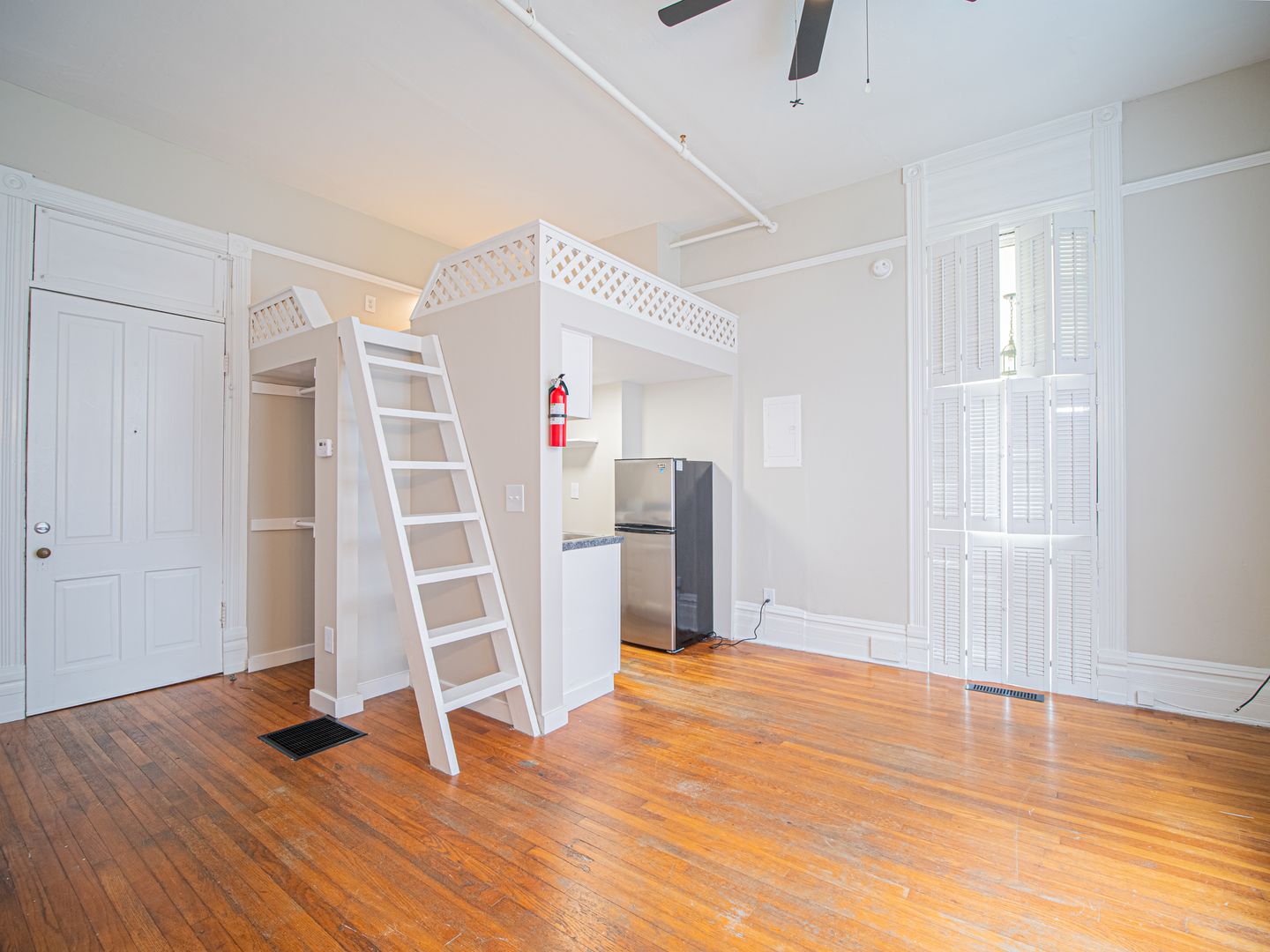 Marietta Apartment: 39 Trammell St SW