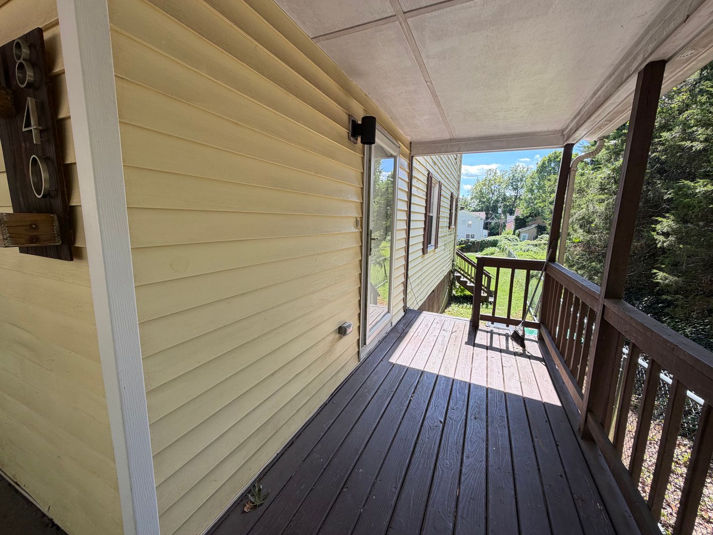 840 Estes Street 7 of 12