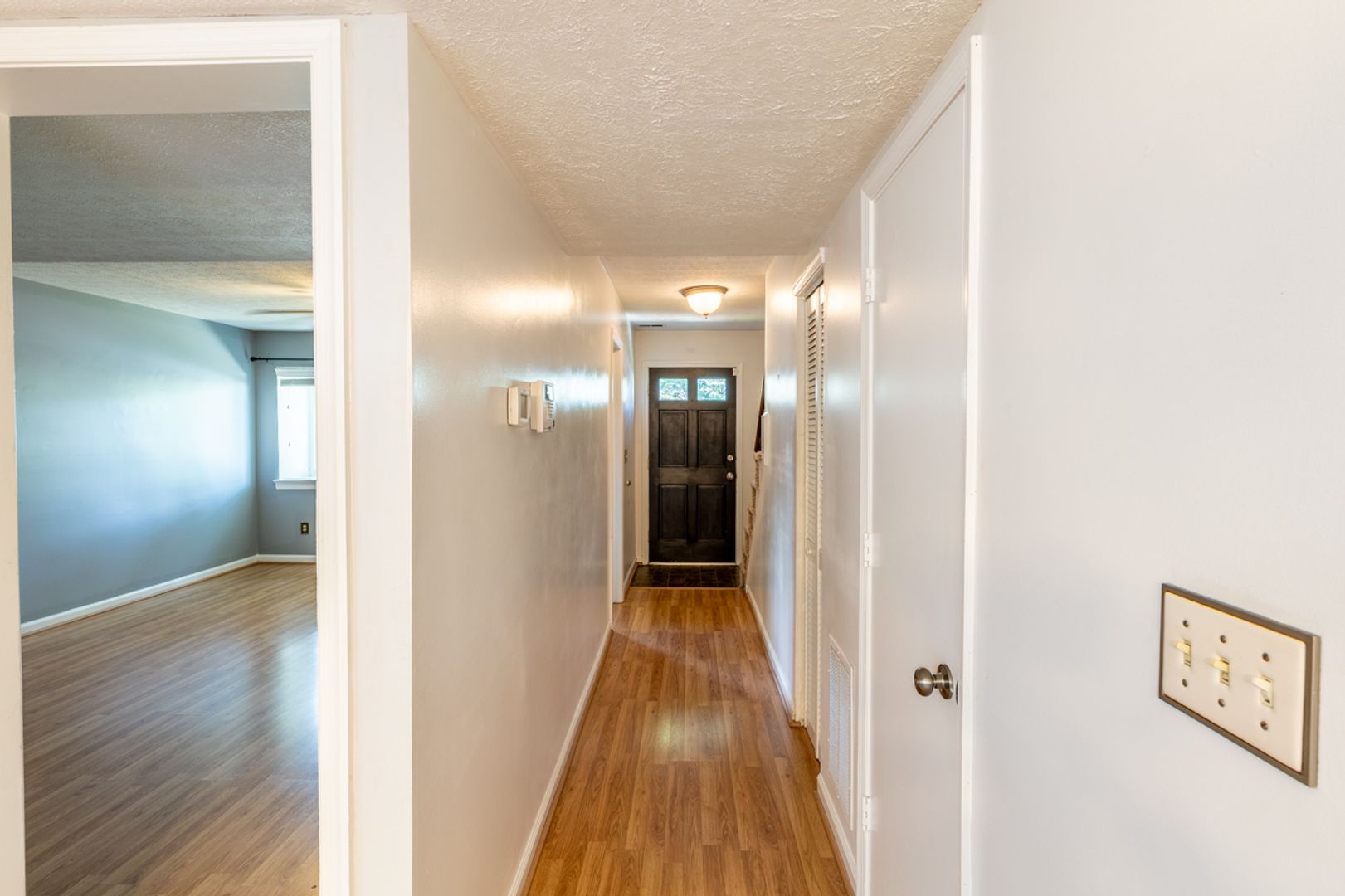 110 Woodlake Drive 6 of 12