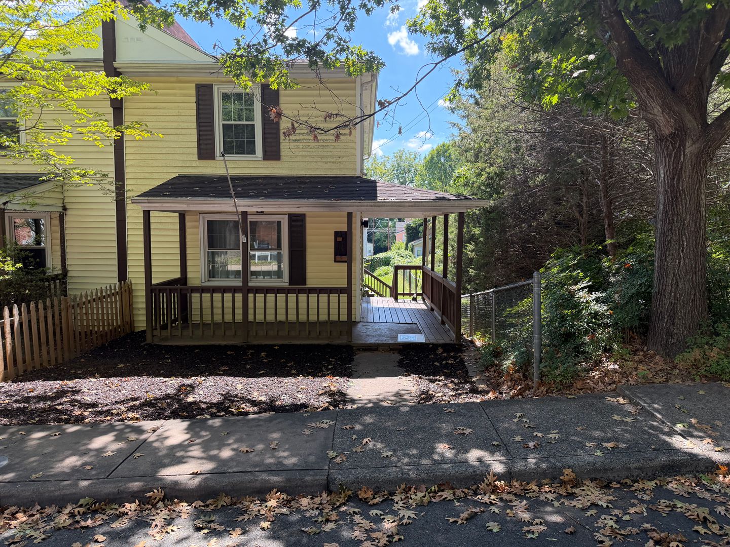 840 Estes Street 2 of 12