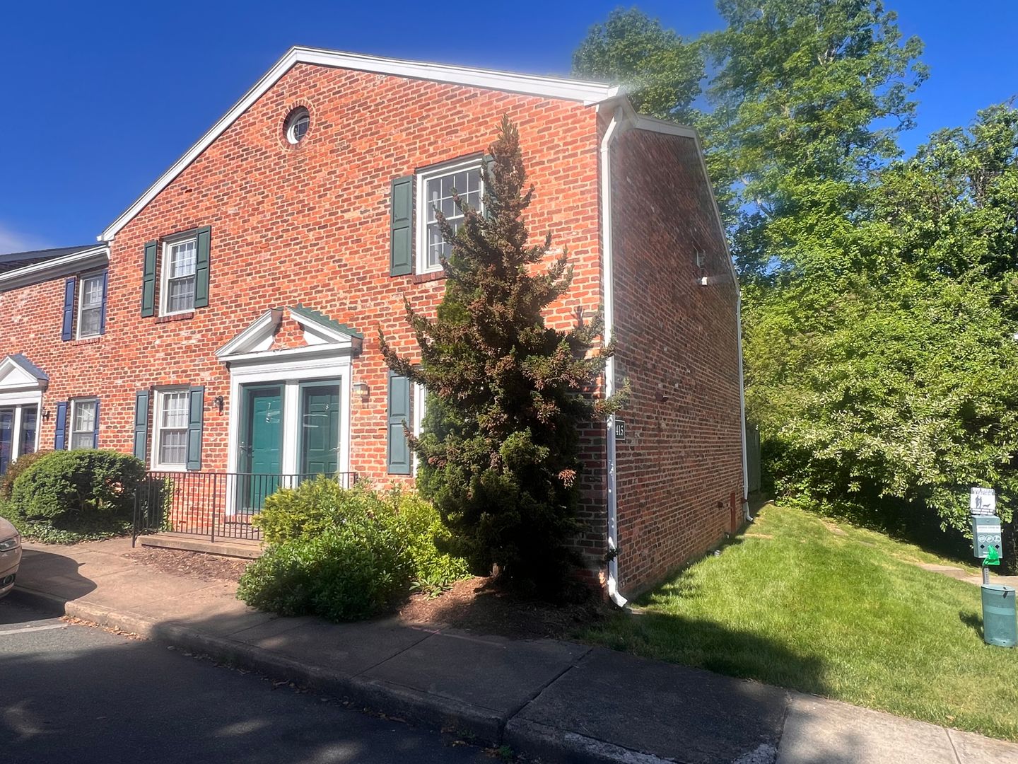 Charlottesville Townhome: 415 Burgoyne Road, #8