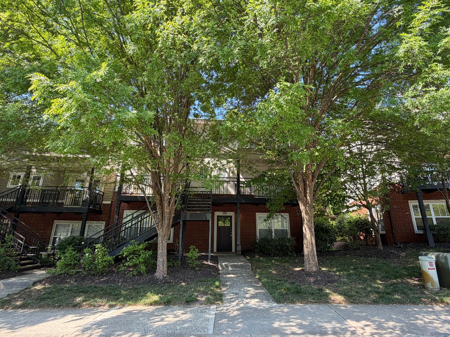 Charlottesville Townhome: 1615 Elmwood Court, unit #208