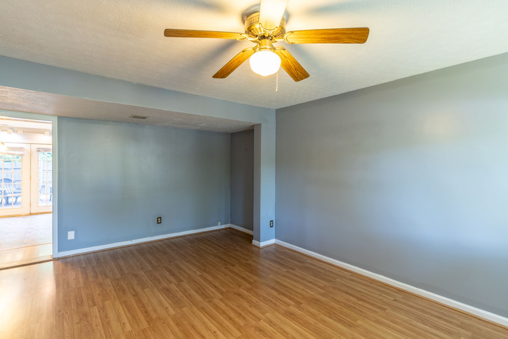 110 Woodlake Drive 7 of 12