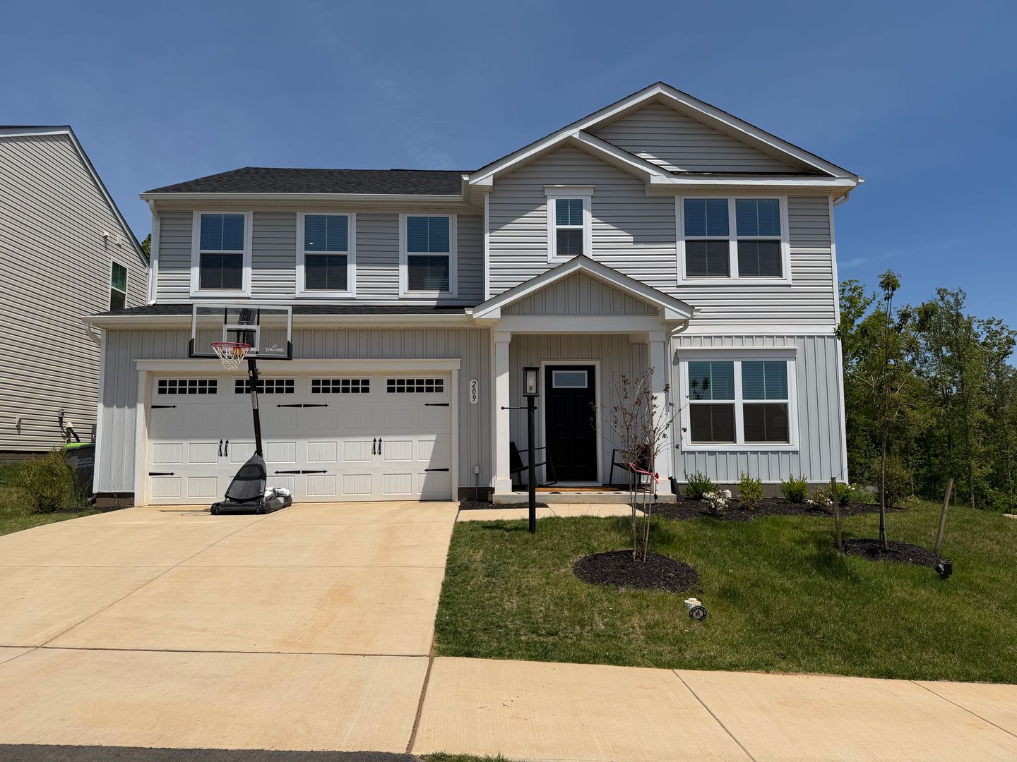 Barboursville House: 209 Arches Lane