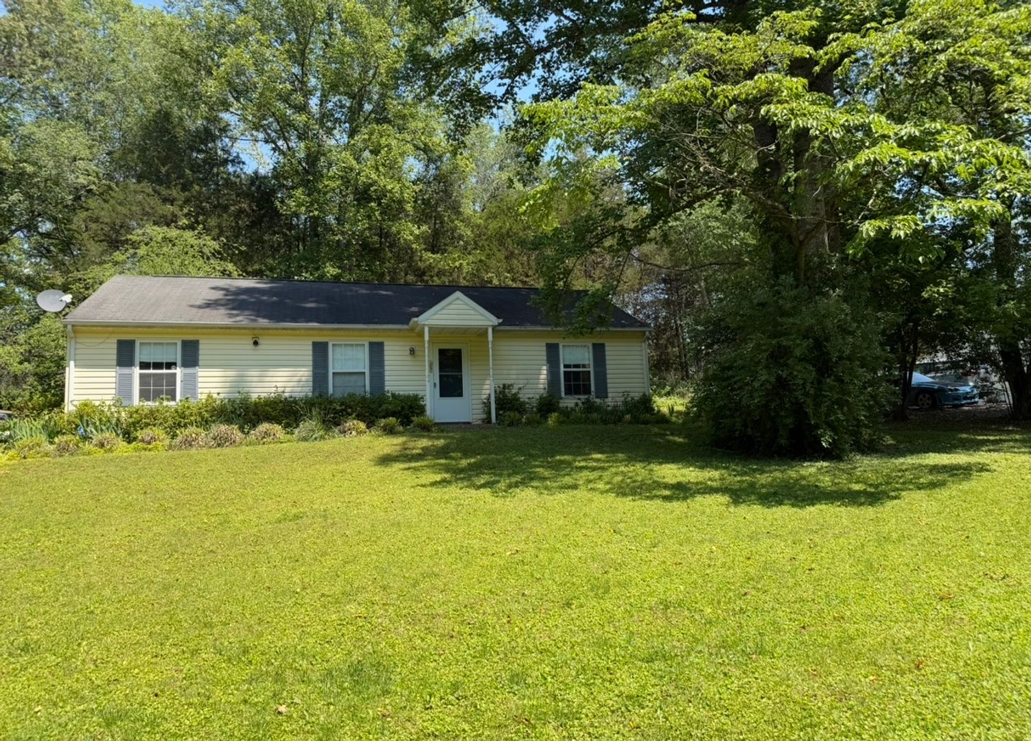 Ruckersville House: 137 Snapdragon Road
