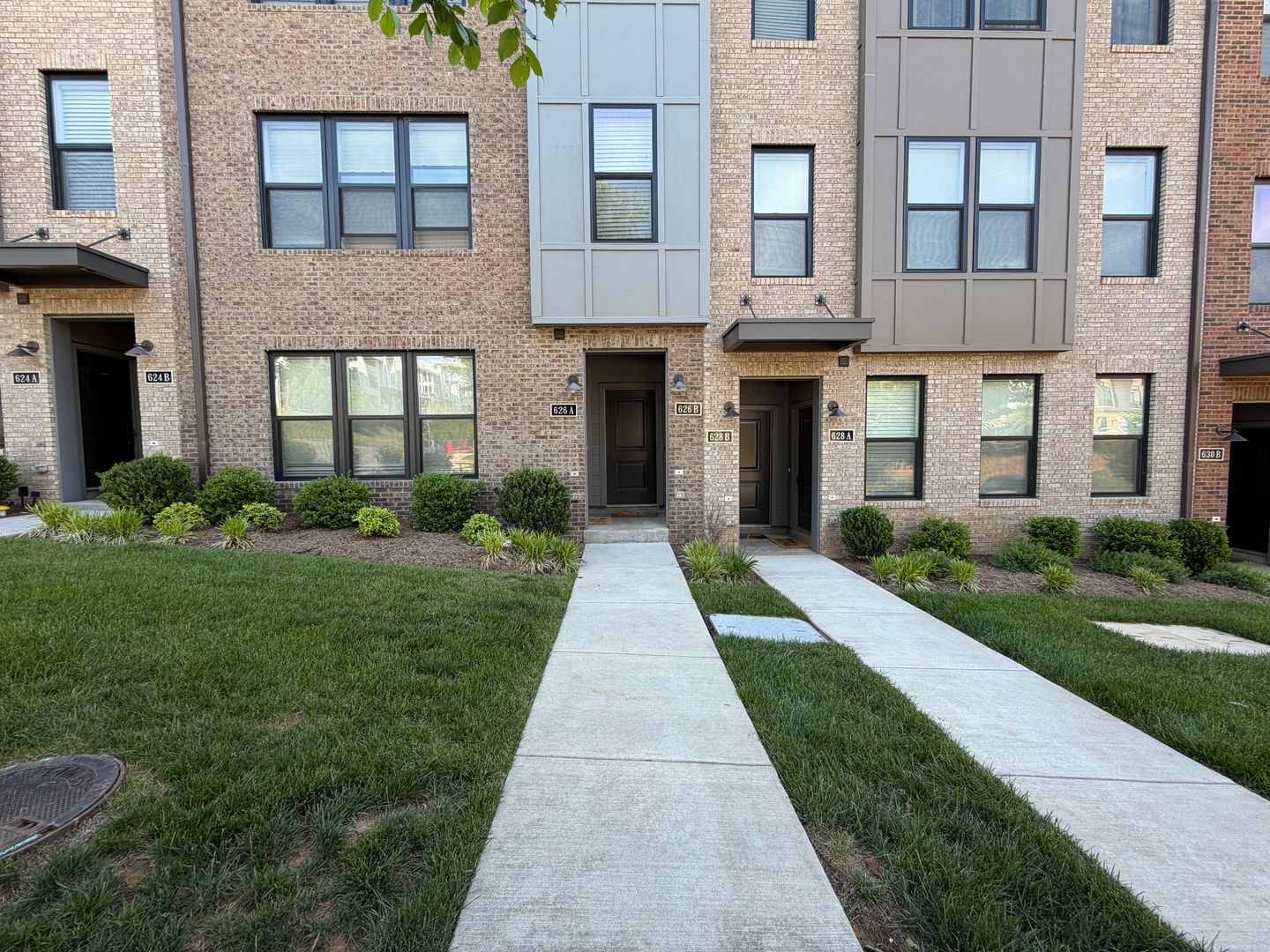 626 Noush Court, Unit #B 2 of 12