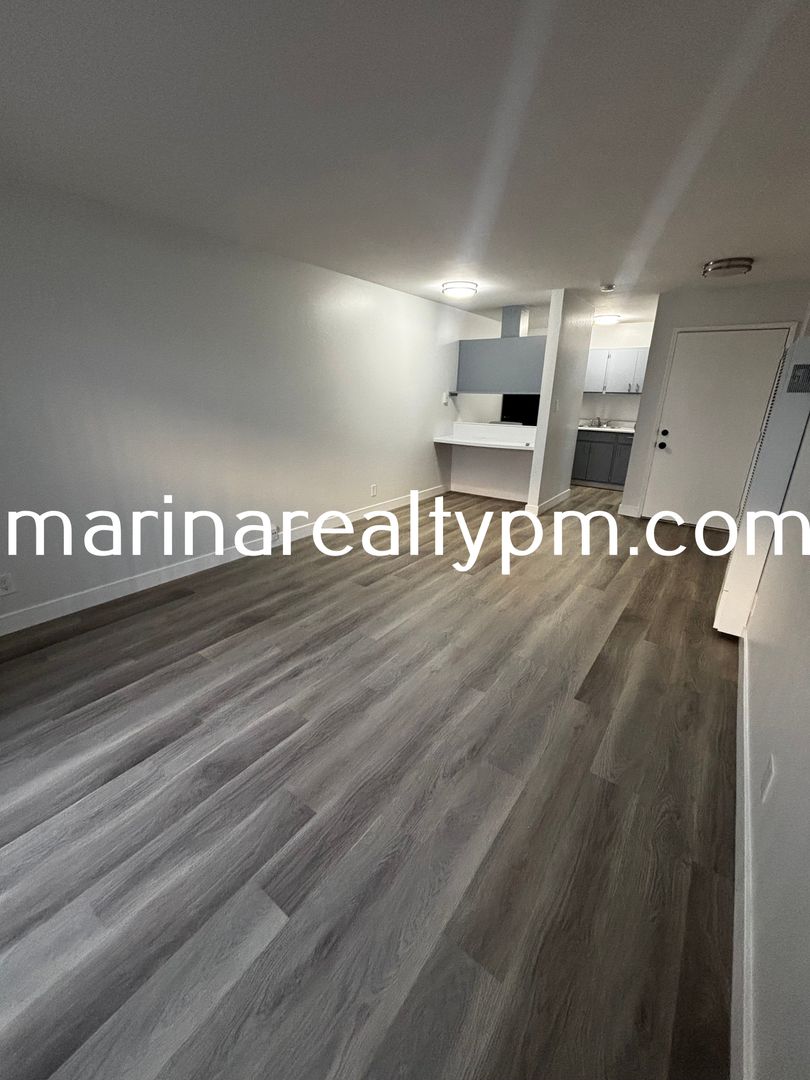 San Pablo Apartment: 1230 Brookside Drive