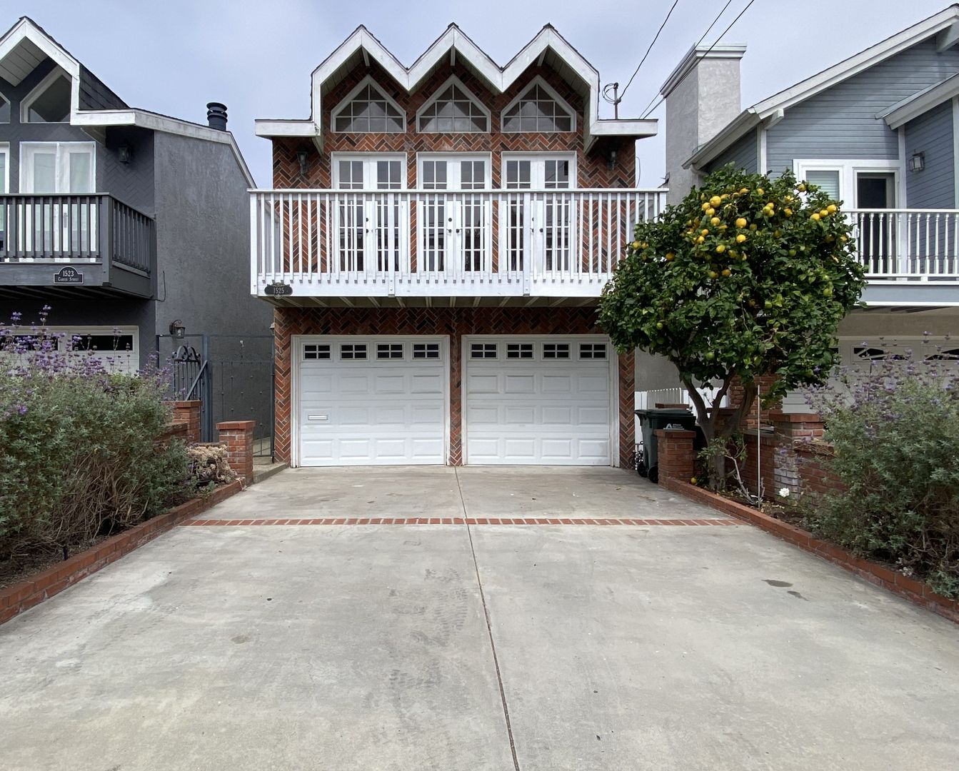 Redondo Beach House: 1525 Carver St