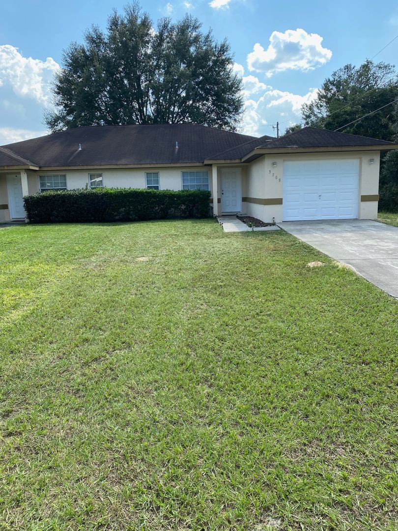 Ocala House: 3508 SW 157th Loop
