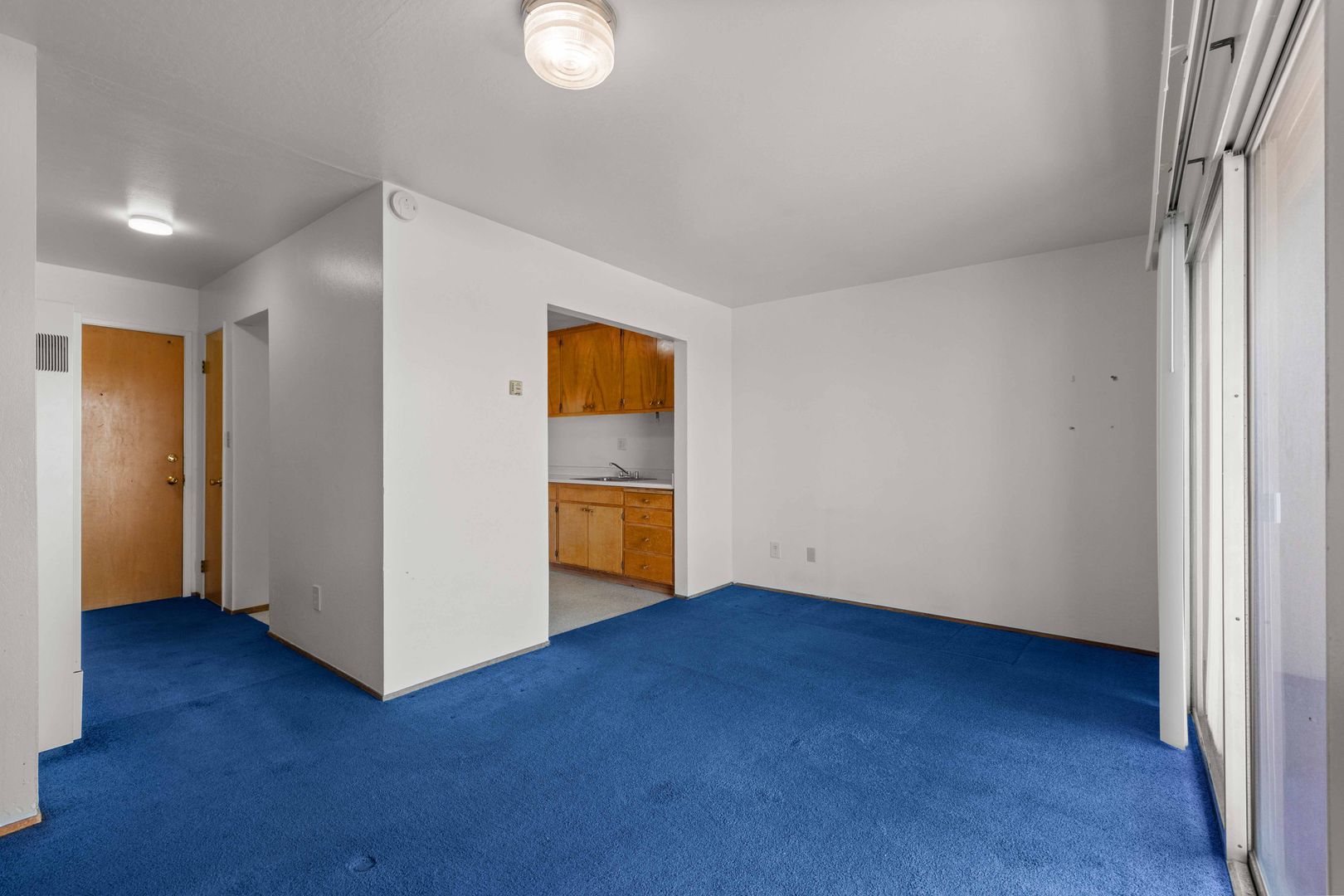 Berkeley Apartment: 1920 Francisco St