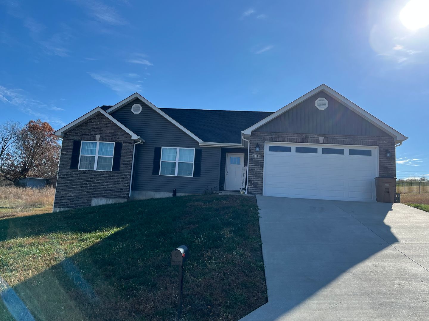 Labadie Townhome: Lakeway Drive - 1018 Lakeway Dr.