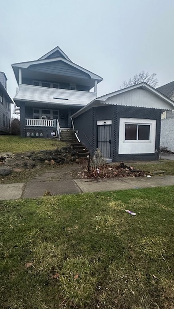 Cleveland Apartment: 13616 Coit