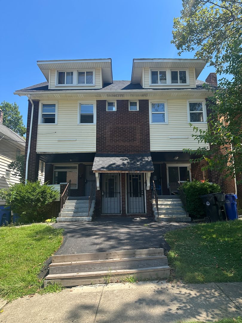Cleveland Apartment: 4139 E 104th St
