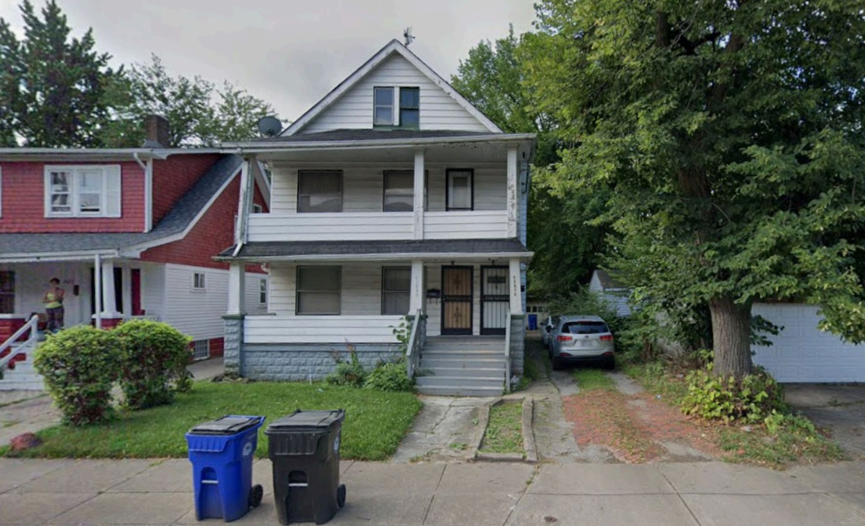 Cleveland Apartment: 11618 Angelus
