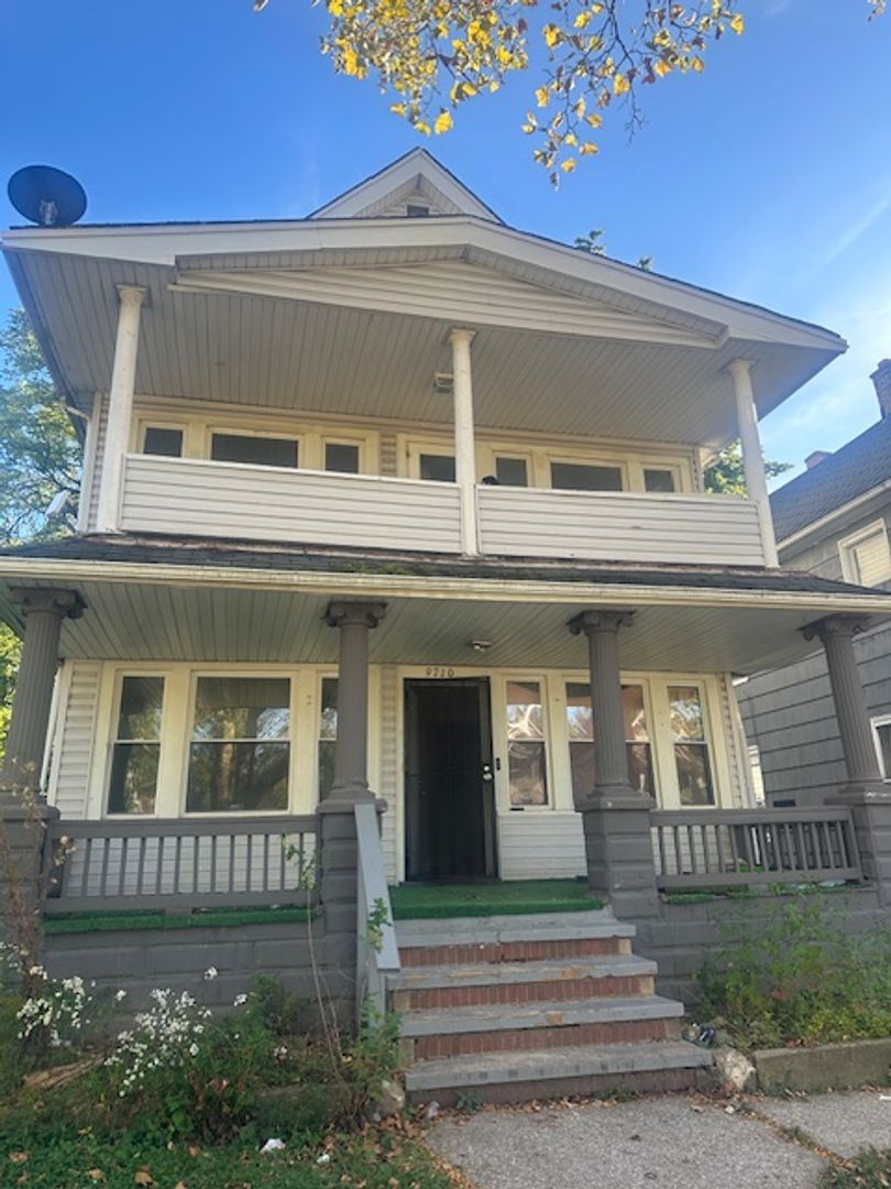 Cleveland Multiplex: 9710  Lamontier