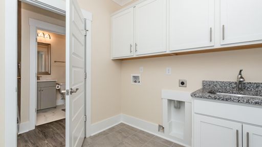 Listing photo thumbnail