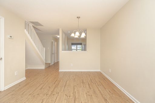 Listing photo thumbnail