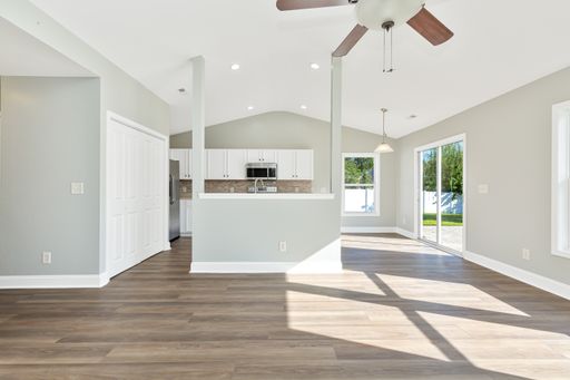 Listing photo thumbnail