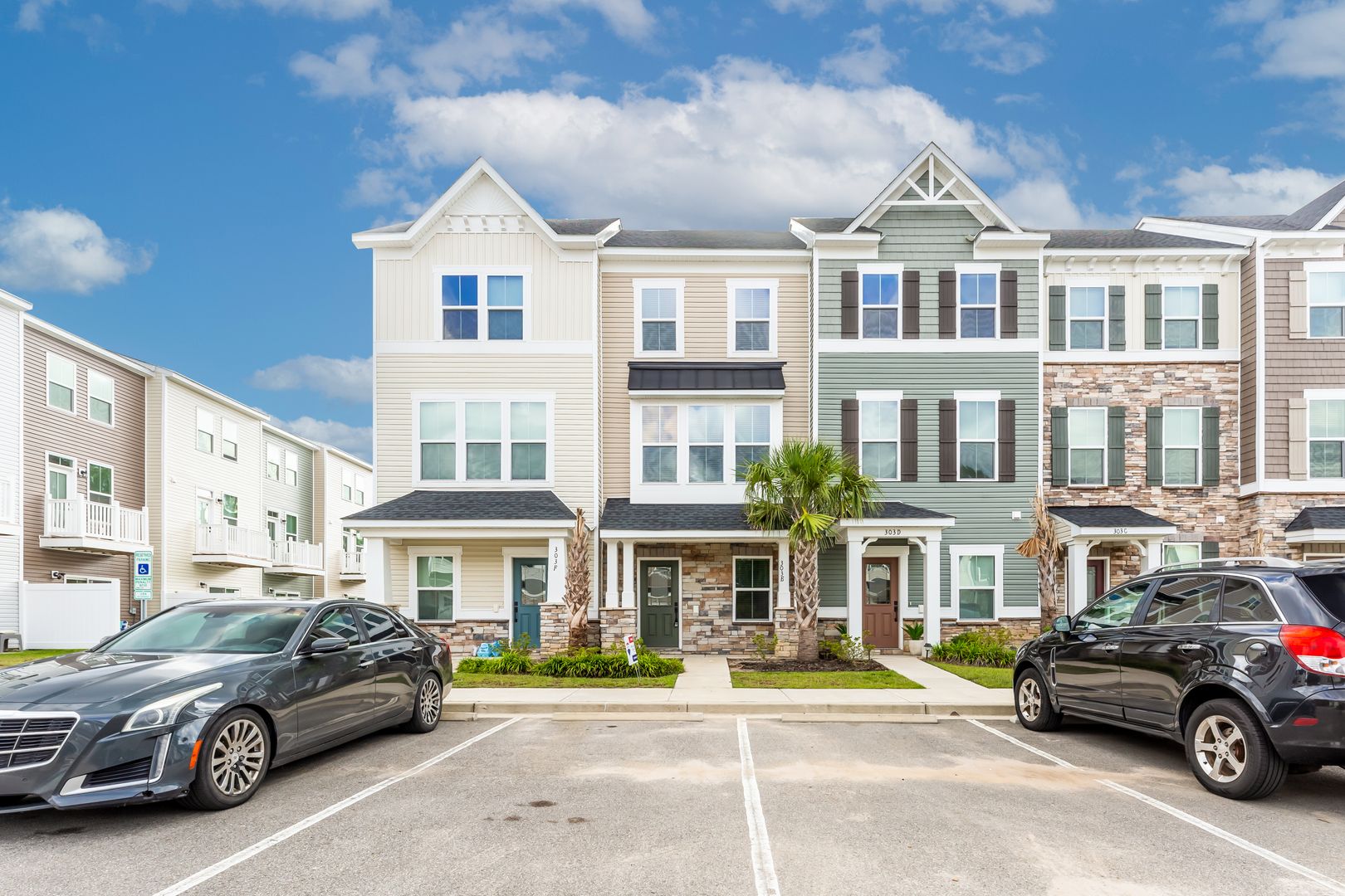 Myrtle Beach House: 303 Golan Circle