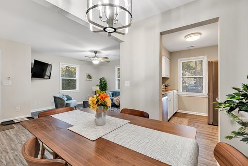 Listing photo thumbnail