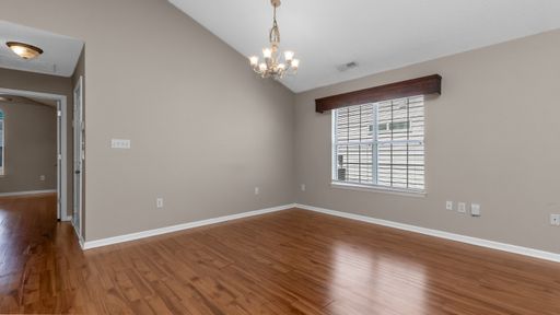 Listing photo thumbnail