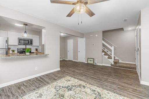 Listing photo thumbnail