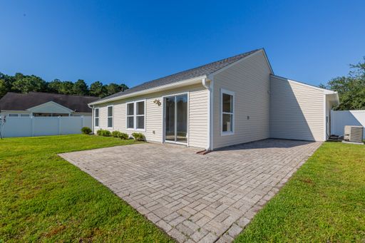 Listing photo thumbnail