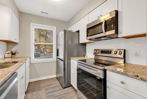 Listing photo thumbnail