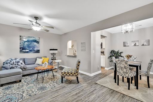 Listing photo thumbnail