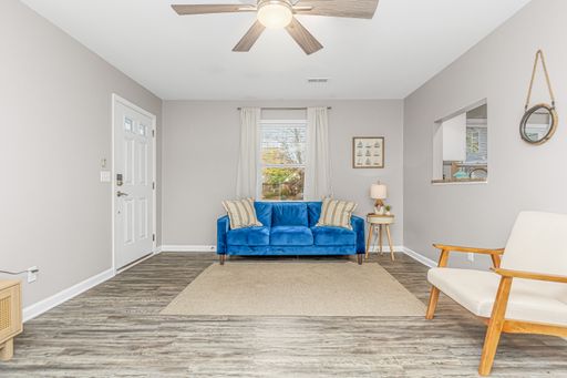Listing photo thumbnail