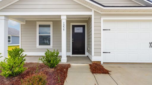 Listing photo thumbnail