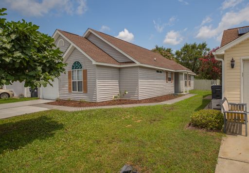 Listing photo thumbnail