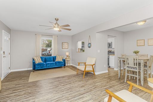 Listing photo thumbnail