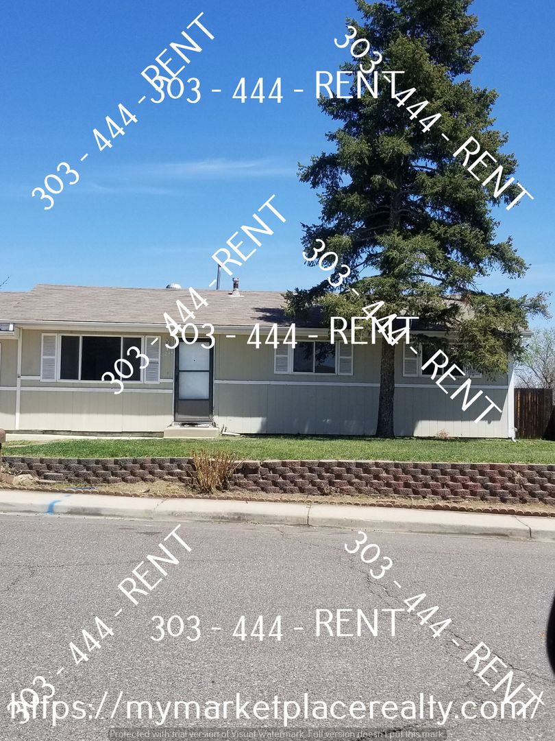 Denver House: 8244 Ladean Street
