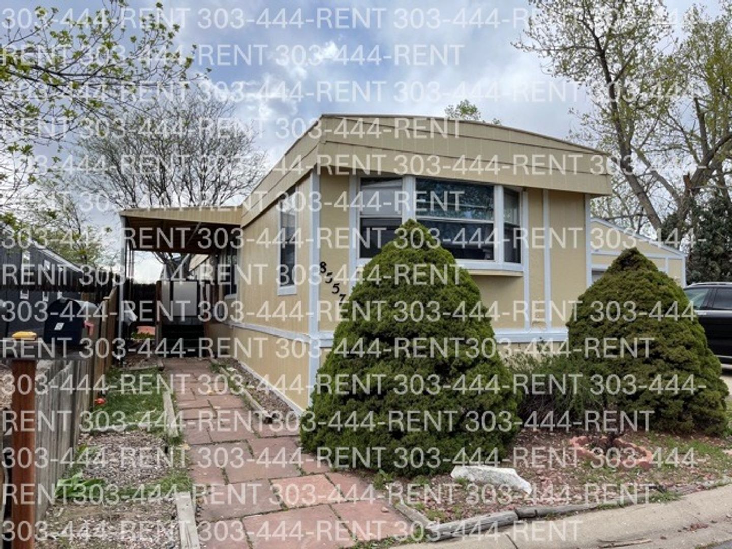 Denver House: 8557 Harrison Court