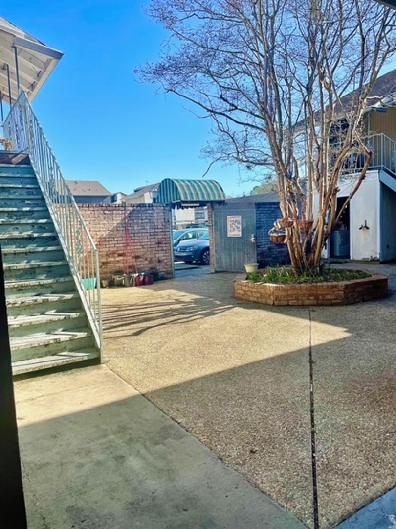 Baton Rouge Apartment: 4707 Tigerland Ave